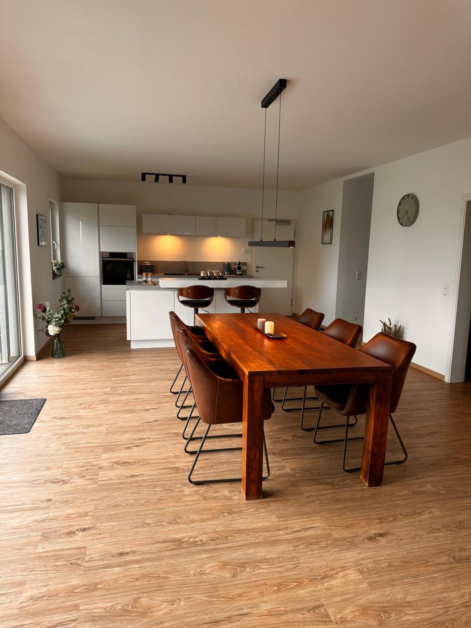 Traumhafter Ausblick, Modern Mit Komfort Und Stil Hardert Екстериор снимка