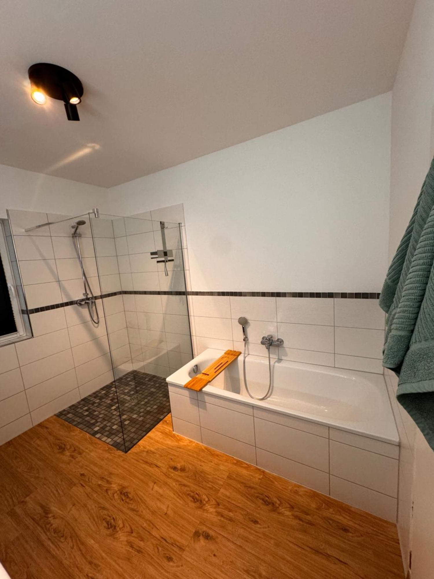 Traumhafter Ausblick, Modern Mit Komfort Und Stil Hardert Екстериор снимка